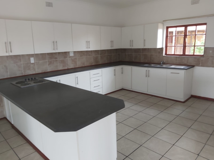 To Let 3 Bedroom Property for Rent in Roodewal Free State